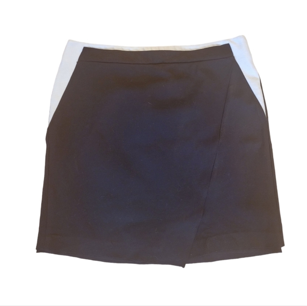 WHBM Sporty Asymmetrical Mini‎ Skirt Size 6